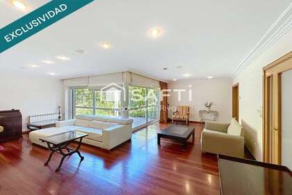 Дом Продажа в Santiago de Compostela, La Coruña (A Coruña). 