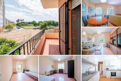 Flat for sale in Sevilla. 