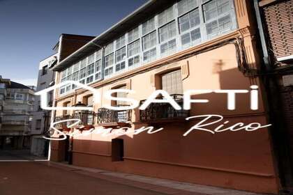Cluster house for sale in Bembibre, León. 