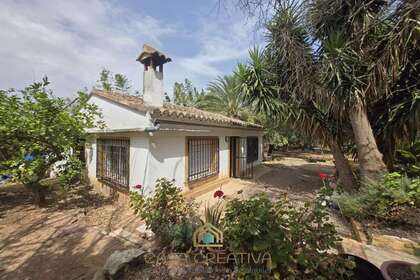 House for sale in Benifaió, Valencia. 