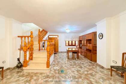Cluster house for sale in Játiva/Xàtiva, Valencia. 