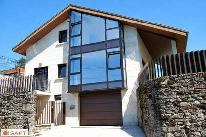 House for sale in Cambados, Pontevedra. 