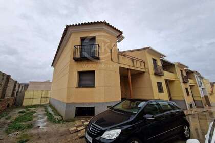 Casa venta en Yébenes (Los), Toledo. 