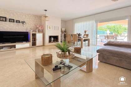 Maison de ville vendre en Olivella, Barcelona. 