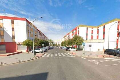Flat for sale in Huelva. 