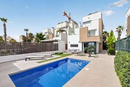 Maison de ville vendre en Guardamar del Segura, Alicante. 