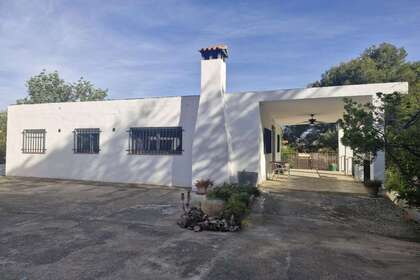 Country house for sale in Turís, Valencia. 