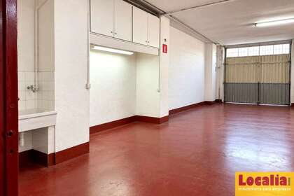 Commercial premise for sale in Santander, Cantabria. 