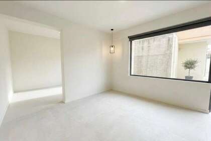 Commercial premise for sale in Sevilla. 