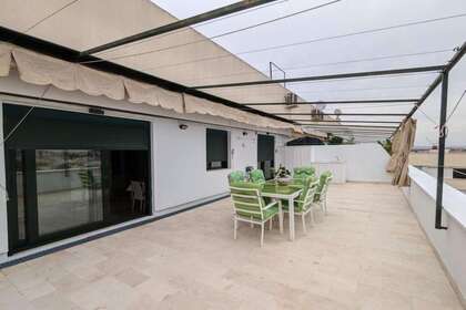 Apartamento en Sevilla. 