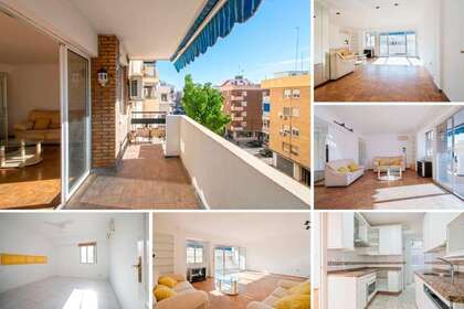 Flat for sale in Sevilla. 
