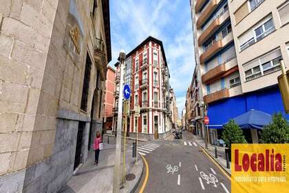 Commercial premise in Torrelavega, Cantabria. 