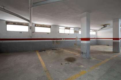 Vagas de estacionamento em Torrent, Valencia. 