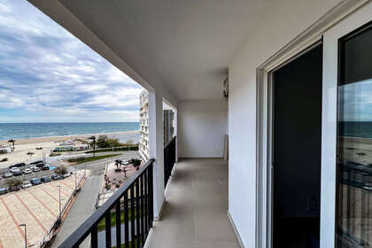 House for sale in Empuriabrava, Girona. 