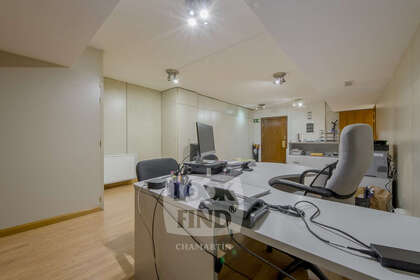 Office for sale in Madrid. 