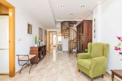 House for sale in Santa Pola, Alicante. 