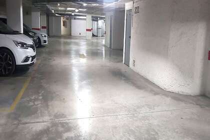 Parkeringspladser i Santa Pola, Alicante. 