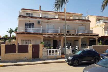 Квартира Продажа в Pilar de la Horadada, Alicante. 