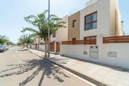 Квартира в Pilar de la Horadada, Alicante. 