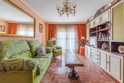 Дом Продажа в Azuqueca de Henares, Guadalajara. 