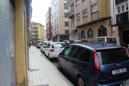 Commercial premise for sale in Gijón, Asturias. 