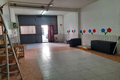 Commercial premise for sale in Gijón, Asturias. 