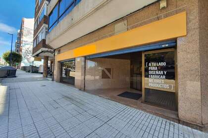 Commercial premise in Vigo, Pontevedra. 