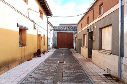 Obchodní prostory na prodej v Sordillos, Burgos. 