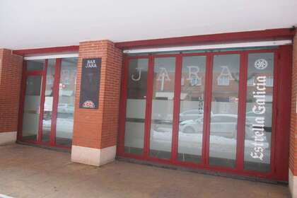 Commercial premise for sale in Valladolid. 