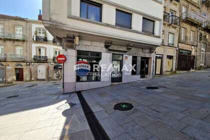 Commercial premise for sale in Vigo, Pontevedra. 