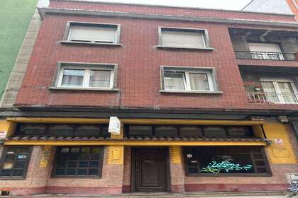 Commercial premise for sale in Gijón, Asturias. 