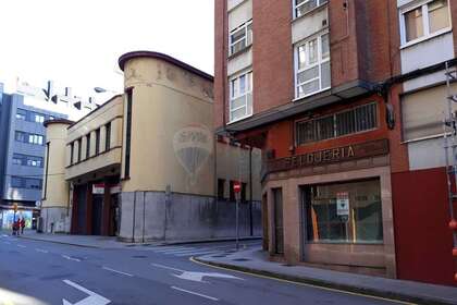 Commercial premise for sale in Gijón, Asturias. 