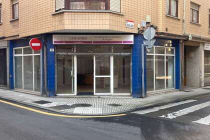 Commercial premise for sale in Gijón, Asturias. 