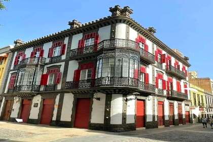 Building for sale in Las Palmas, Gran Canaria. 