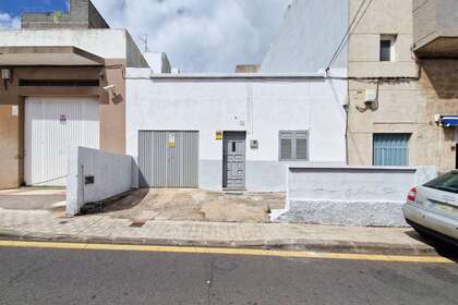 Flat for sale in Santa Cruz de Tenerife, Tenerife. 