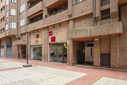 商业物业 进入 Lleida, Lérida (Lleida). 