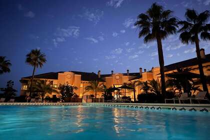 Flats Luxe verkoop in Río Real, Marbella, Málaga. 