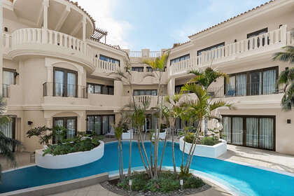 Apartment for sale in Los Cristianos, Arona, Santa Cruz de Tenerife, Tenerife. 