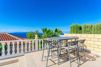 Vily na prodej v Playa la Arena, Santiago del Teide, Santa Cruz de Tenerife, Tenerife. 