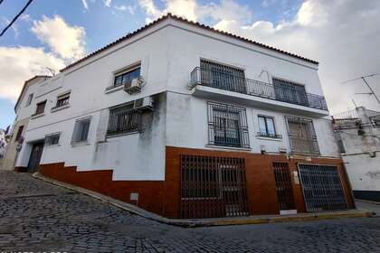 Дом Продажа в Cortegana, Huelva. 