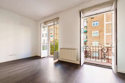 Flat for sale in Trafalgar, Chamberí, Madrid. 