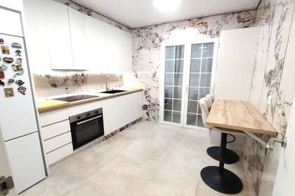 Flat for sale in Centro, Valdepeñas, Ciudad Real. 