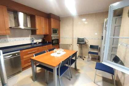 House for sale in Centro, Valdepeñas, Ciudad Real. 