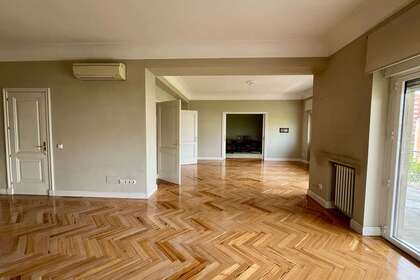 Flat Luxury for sale in Nueva España, Chamartín, Madrid. 