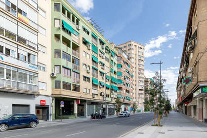 Wohnung zu verkaufen in Arabial-hipercor, Granada. 