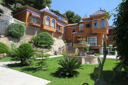 Cluster house for sale in Málaga. 