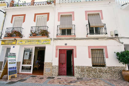 Huizen verkoop in Nerja, Málaga. 