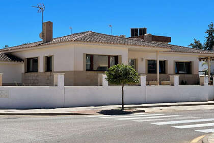 Townhouse vendita in Cala Del Moral, La, Málaga. 