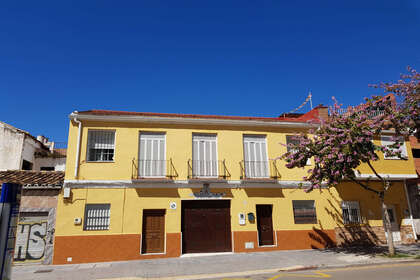 Řadový dům na prodej v Málaga - Centro. 