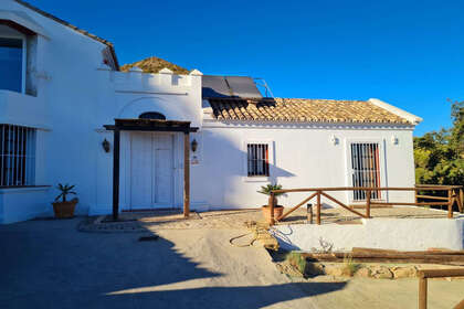 Townhouse vendita in Ojén, Málaga. 